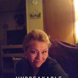 Meet your Posher, Crystal